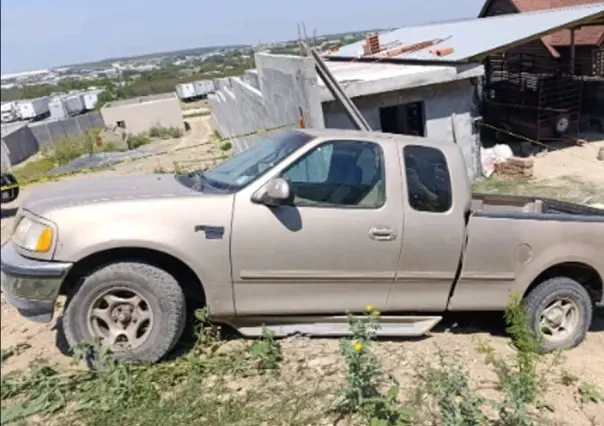 Recuperan camioneta con reporte de robo en Allende