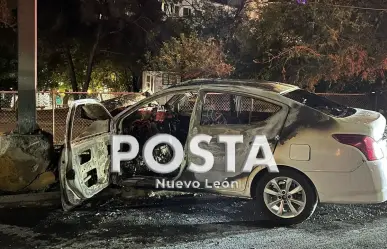 Choque e incendio deja dos heridos en Monterrey