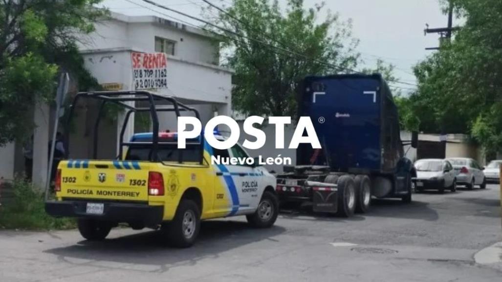 Encuentran tráiler con reporte de robo en Monterrey