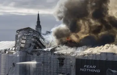 Incendio en Antigua Bolsa de Copenhague daña edificio histórico y obras de arte