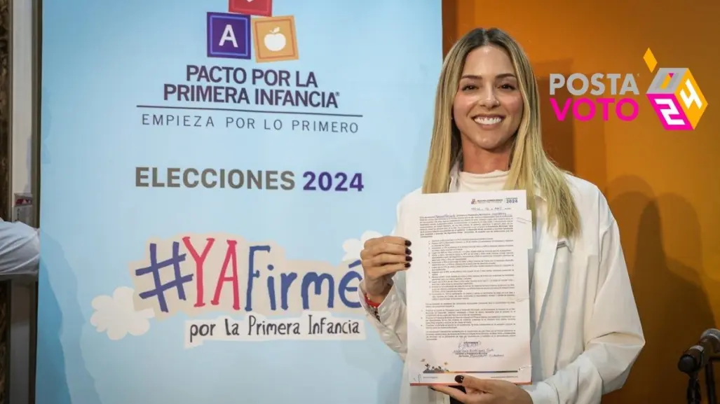 Firma Mariana Rodríguez Pacto por la Primera Infancia en Monterrey