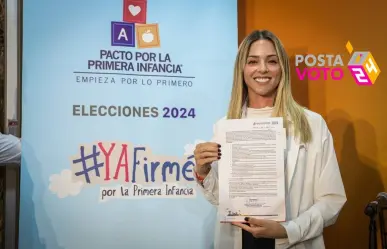 Firma Mariana Rodríguez Pacto por la Primera Infancia en Monterrey