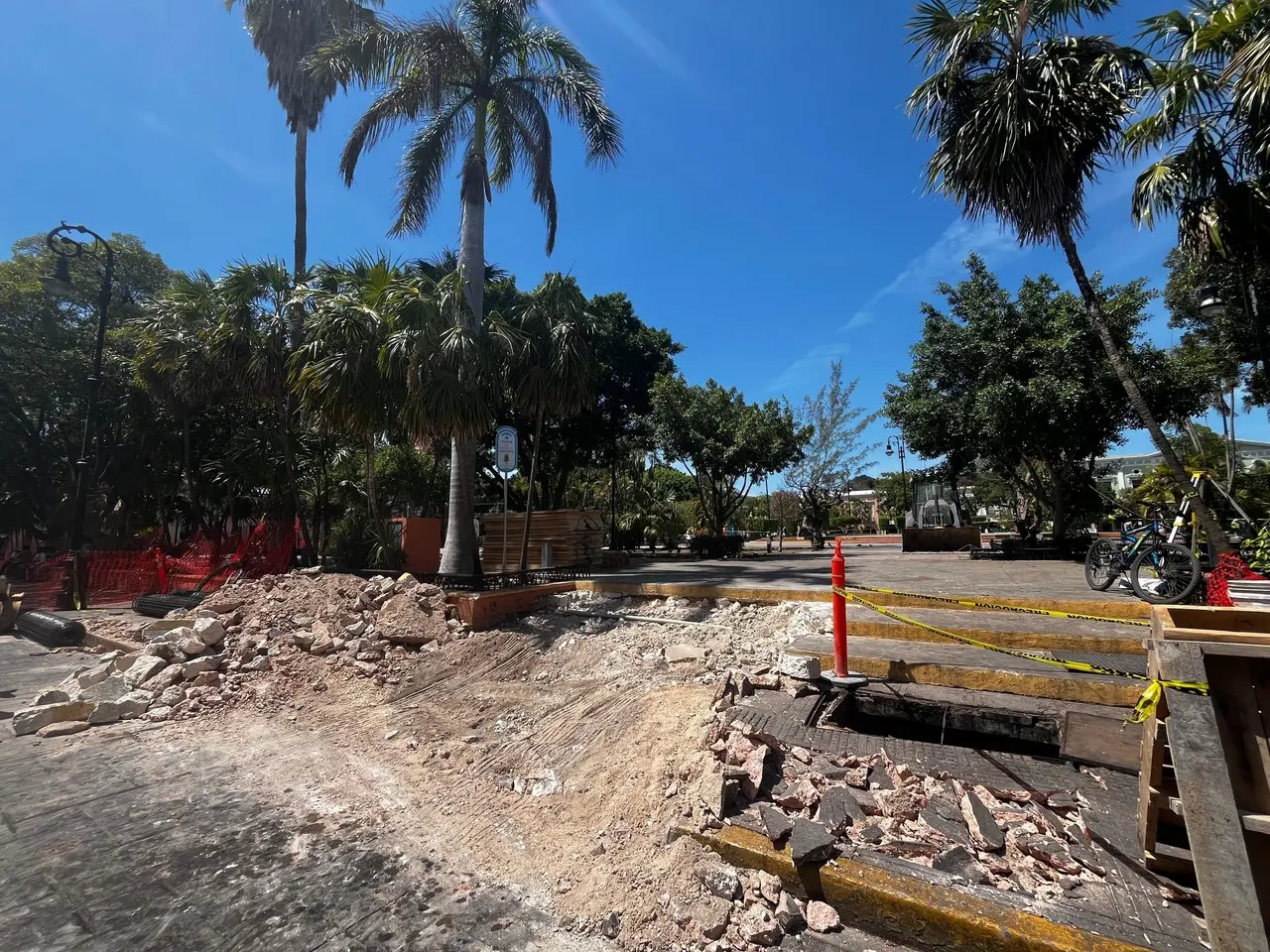 Inicio de las remodelaciones a la Plaza Grande, en el centro de Merida, Yucatán. Foto: Irving Gil