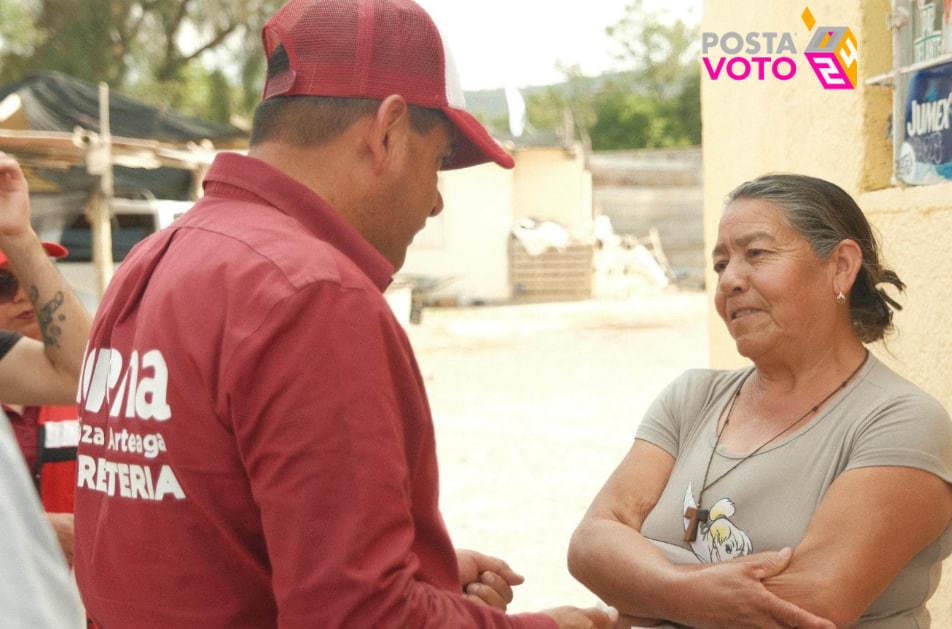 Promete Jorge Rentería mejorar las calles del Centro Histórico de Arteaga