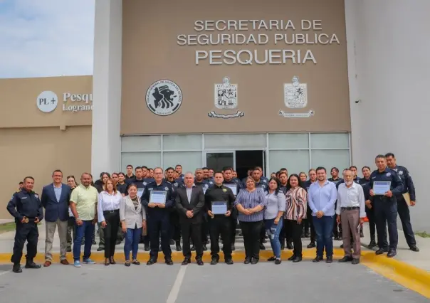 Reconoce Gobierno de Pesquería a 50 policías por su compromiso y valor