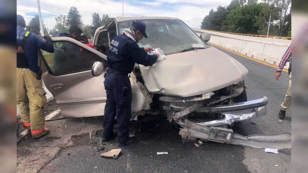 Muere una mujer en choque frente a la Normal de Aguilera