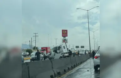 ¡Última hora! Se registra fuerte choque entre 2 tráileres en el periférico LEA