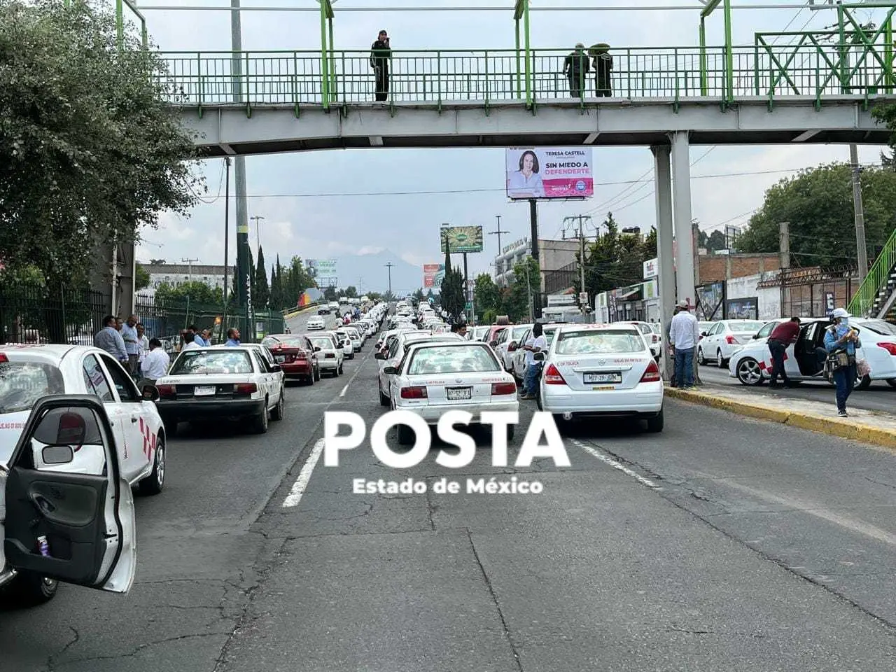 El bloqueo en Paseo Tollocan colapsó la vialidad varias horas. Foto: Alberto Dzib