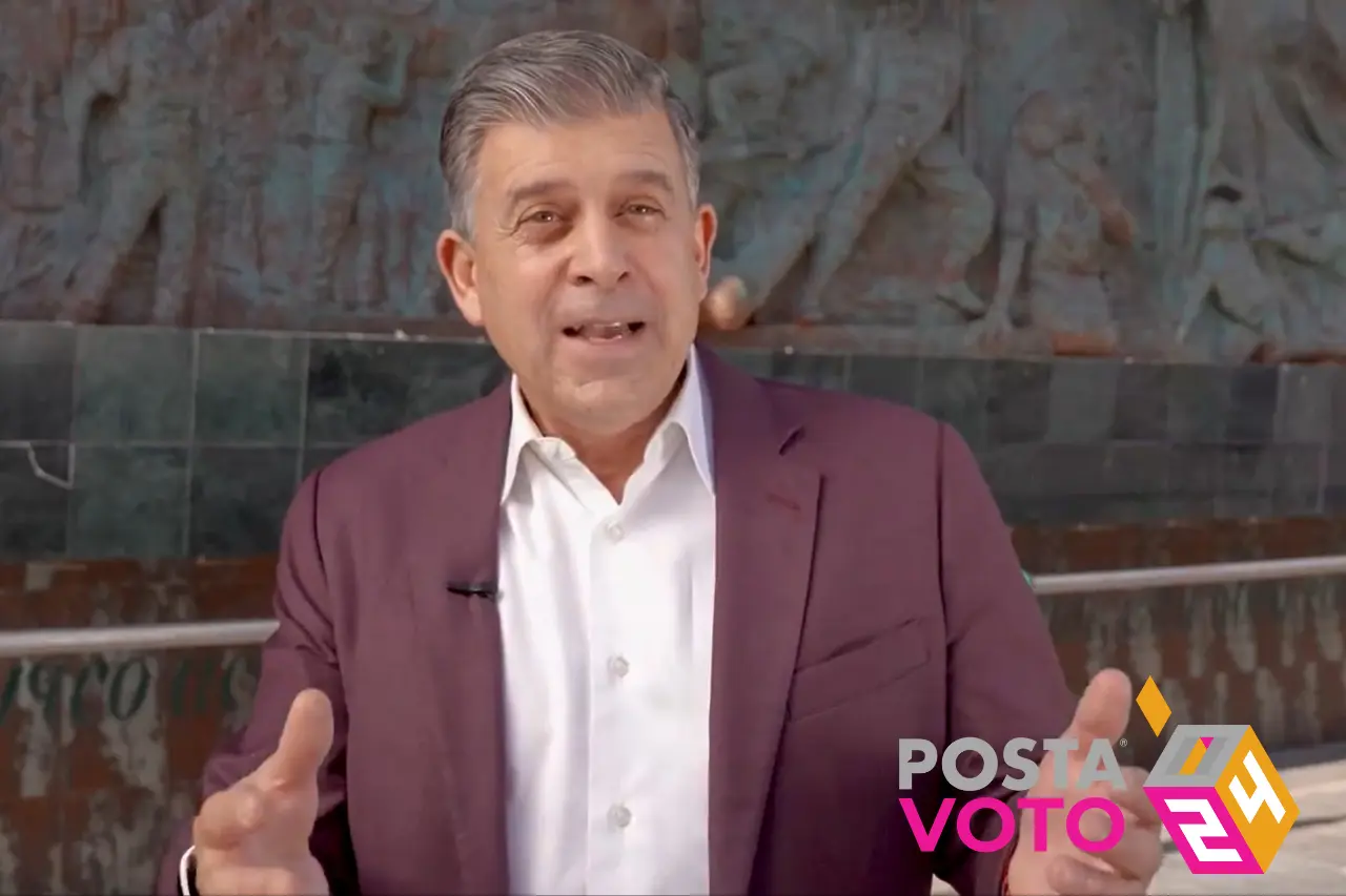 El candidato al senado, Ricardo Sheffield, durante la grabación de un video en sus redes sociales. Argumentó que los debates organizados por Coparmex tienen inclinación hacia los panistas. Foto: Captura