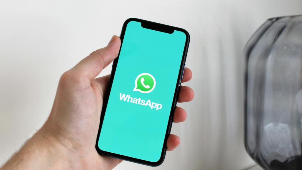 WhatsApp cambia de color, ¿cuáles son las nuevas funciones?