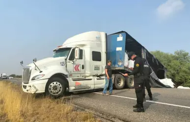 Cierre total en Carretera Federal 101 por accidente en Padilla