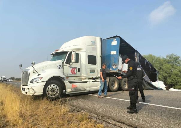 Cierre total en Carretera Federal 101 por accidente en Padilla