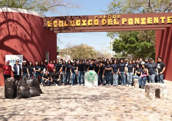 Estudiantes de la preparatoria 2 de la Uady participan en el Colillatón