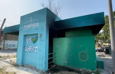 Niños vándalos incendian baños de un parque en Tampico