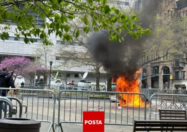 Un hombre se prende fuego fuera de la Corte Suprema del Condado en Nueva York