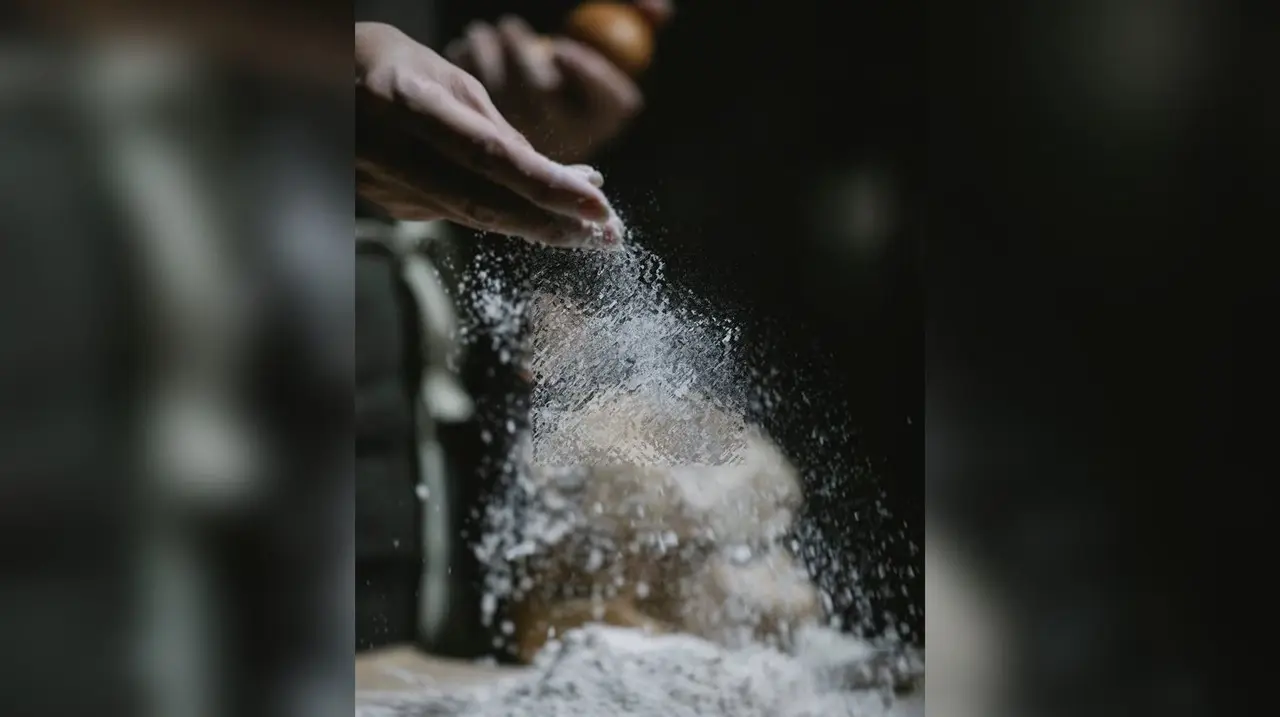 A pesar de las bajas ventas del consumo de pan, la industria no ha despedido a panaderos ni personal. Foto: Especial.