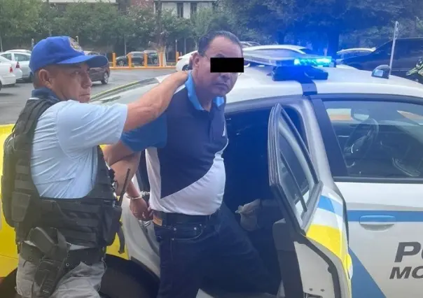 Se lleva hombre ropa sin pagar y lo detienen en Monterrey