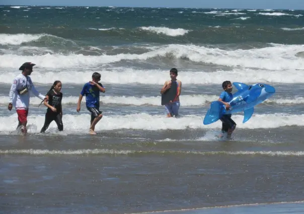 Mazatlán en alerta por mar de fondo, prevén oleaje de más de 3 metros