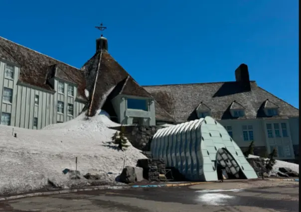 Reaperturan histórico hotel Timberline Lodge famoso por película El Resplandor