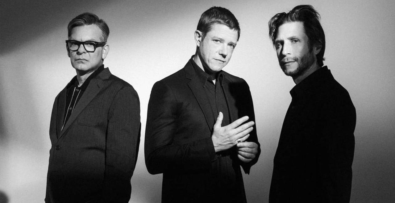 Interpol reúne a más de cien mil personas durante su concierto en CDMX Foto: Especial