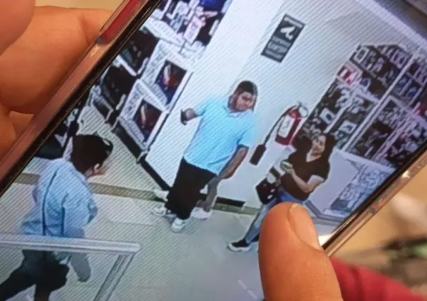 Sufre niño, cobarde robo de celular en tienda de Paseo Morelos