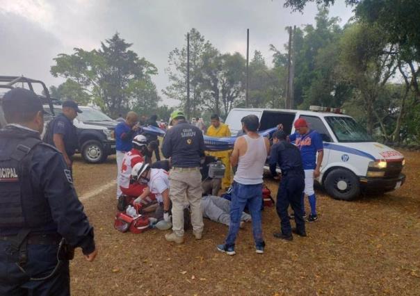 Rayo cae en campo de béisbol y mata a un jugador