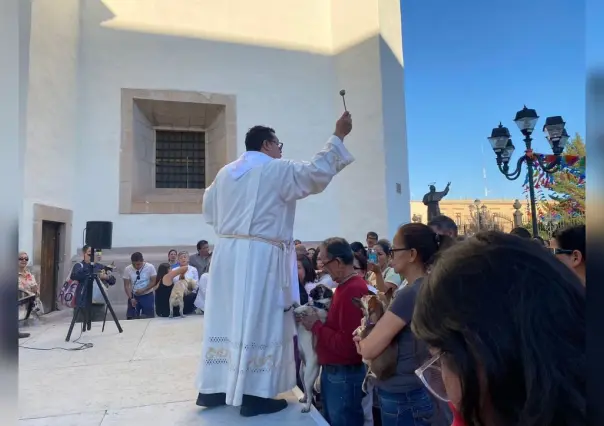 Bendicen a mascotas de Durango por día de San Jorge Bendito