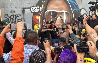 Visita sorpresa de Ozuna al barrio de Tepito a develar mural y enloquecer a fans