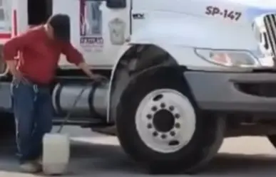 Ordeñan trabajadores unidades de recolección de basura en Tultitlán (VIDEO)