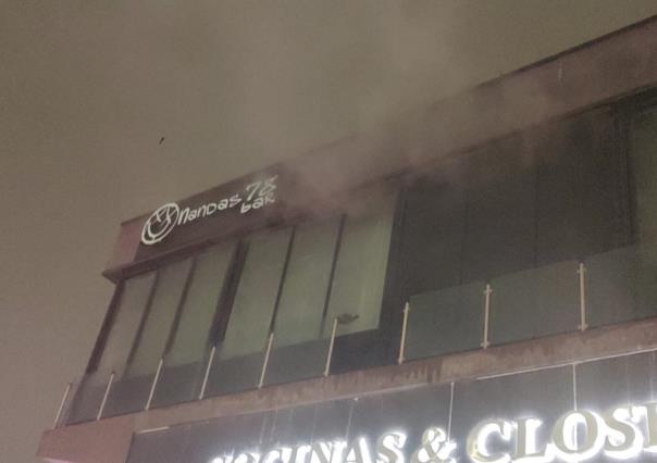 Incendio consume bar al sur de Monterrey