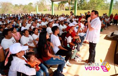 Huacho Díaz Mena: Compromiso con docentes en Yucatán