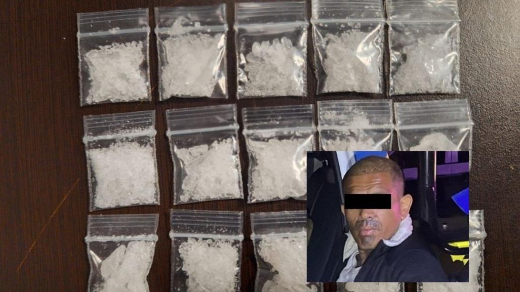 Detienen a hombre con 15 dosis de cristal