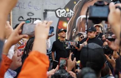 Ozuna en el barrio de Tepito, visita el mural en su honor