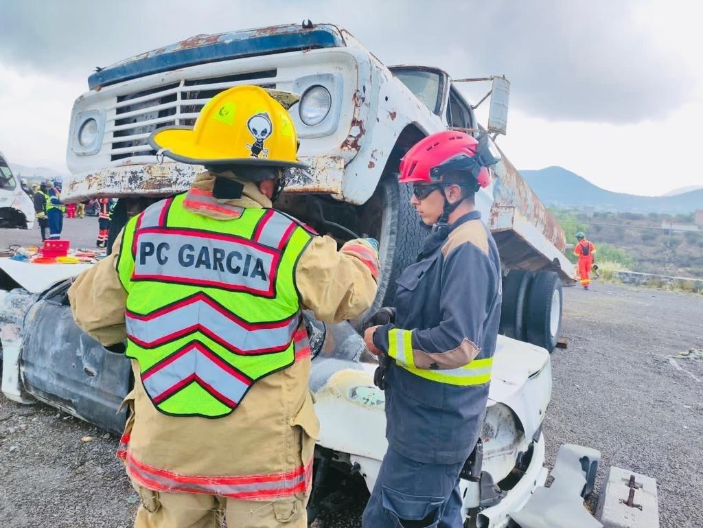 Dan reconocimiento a Protección Civil de García por su excelente desempeño