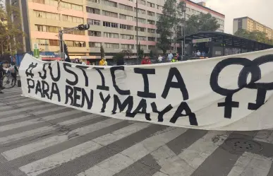 Bloquean estación Tlatelolco del Metrobús, denuncian lesbofobia tras accidente