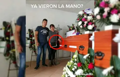 ¿Una mano fantasma? Supuesto espectro en foto de funeral causa debate