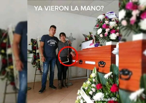 ¿Una mano fantasma? Supuesto espectro en foto de funeral causa debate