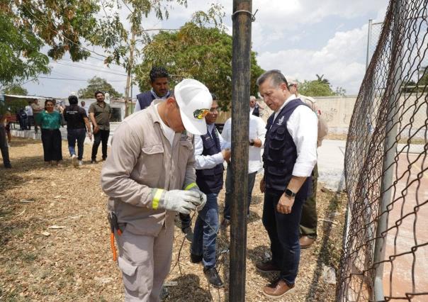 Alcalde de Mérida supervisa revisión de instalaciones eléctricas en parques