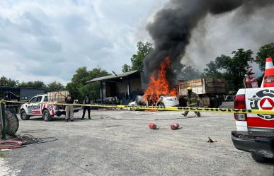 Ejecutan a hombre y su cuerpo queda calcinado en Allende, Nuevo León