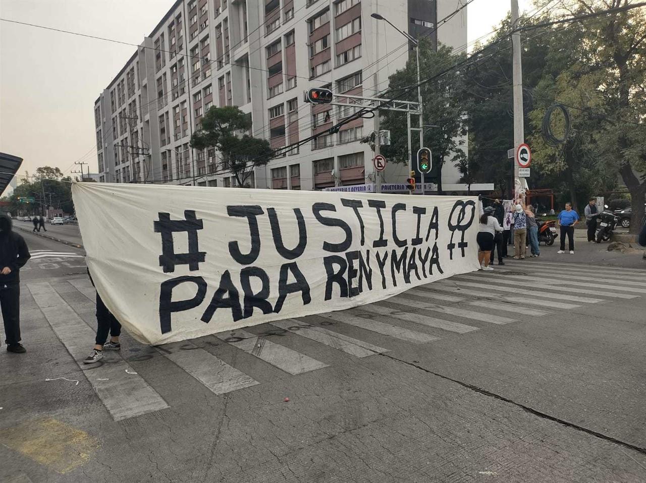 #VIDEO Jóvenes atropelladas en Tlatelolco no se fijaron que venía el Metrobús