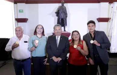 Escobedo entrega la Presea Capitán José de Treviño a ciudadanos distinguidos