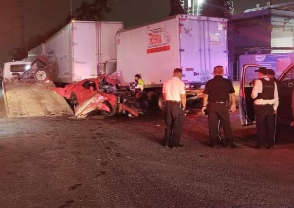 Muere hombre tras chocar contra tráiler en Apodaca