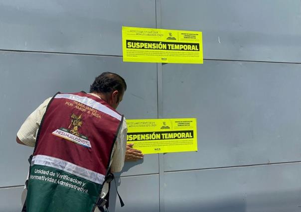 Suspensión de actividades en empresa de embutidos por obstrucción de colector en Nezahualcóyotl