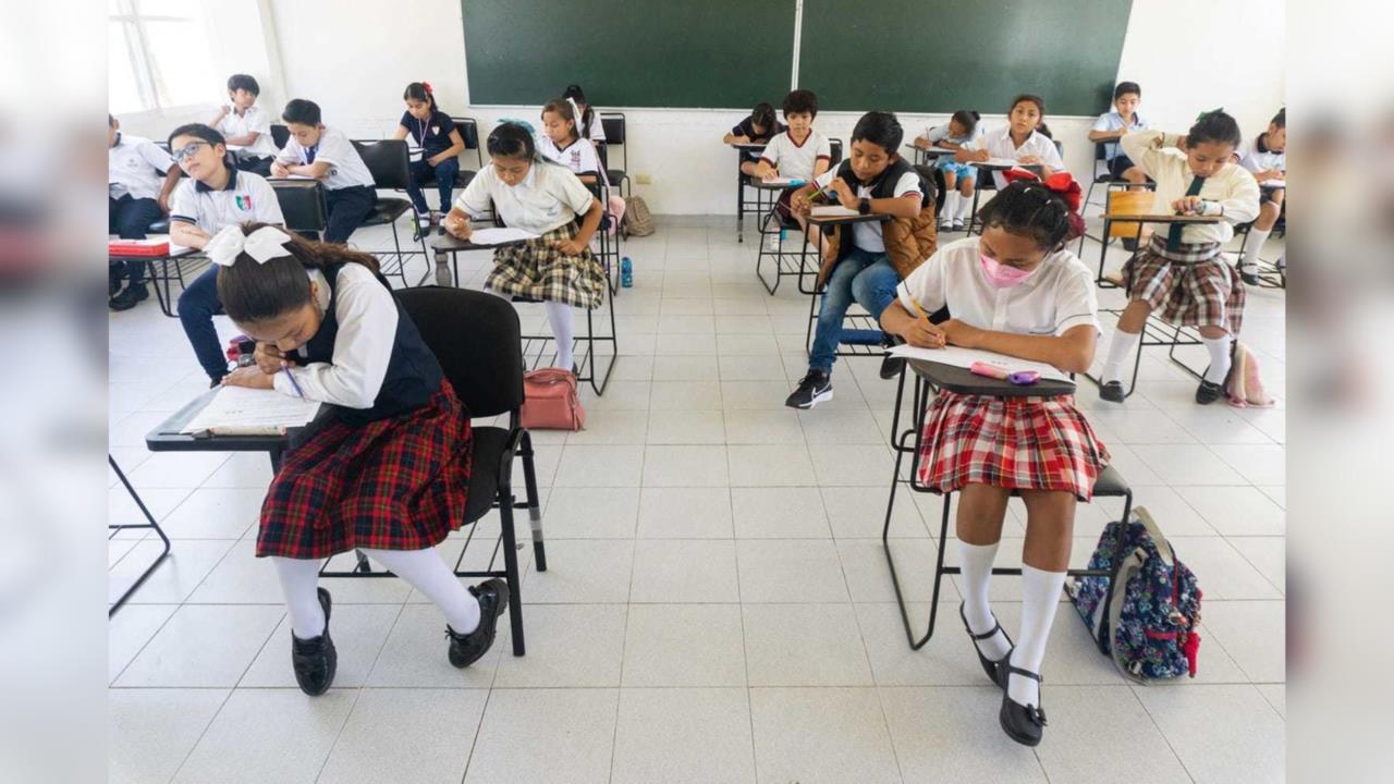 Estudiantes en aula de clases / Foto: Archivo POSTA