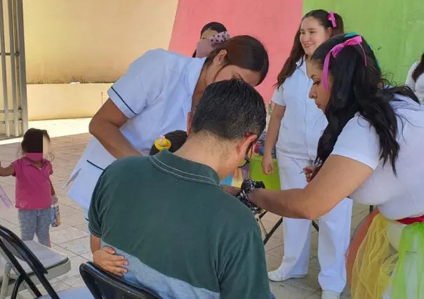 Inician los festejos del Día del Niño en la jornada de vacunación