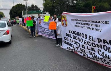 Personal de Salud en Edomex se manifiesta por falta de bases e insumos