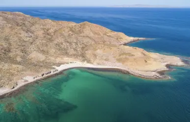 Descubre Isla Monserrat en Loreto, BCS: ideal para múltiples actividades