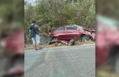 Accidente mañanero: Automóvil se sale en la vía Oxkutzcab-Akil y causa caos vial