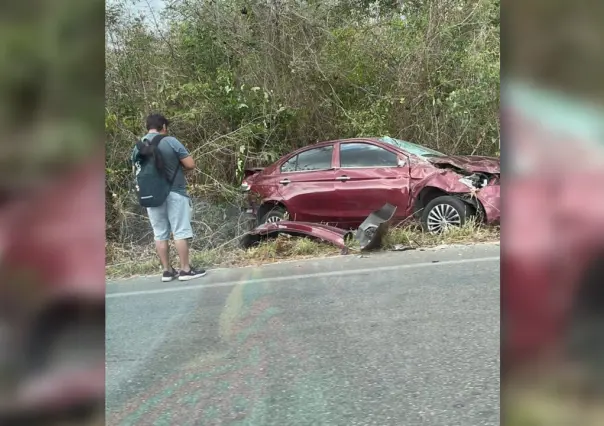 Accidente mañanero: Automóvil se sale en la vía Oxkutzcab-Akil y causa caos vial