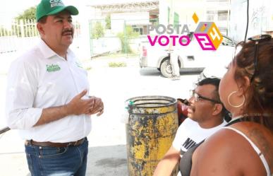 Carlos Guevara Garza se compromete a brindar pensión a mujeres de García